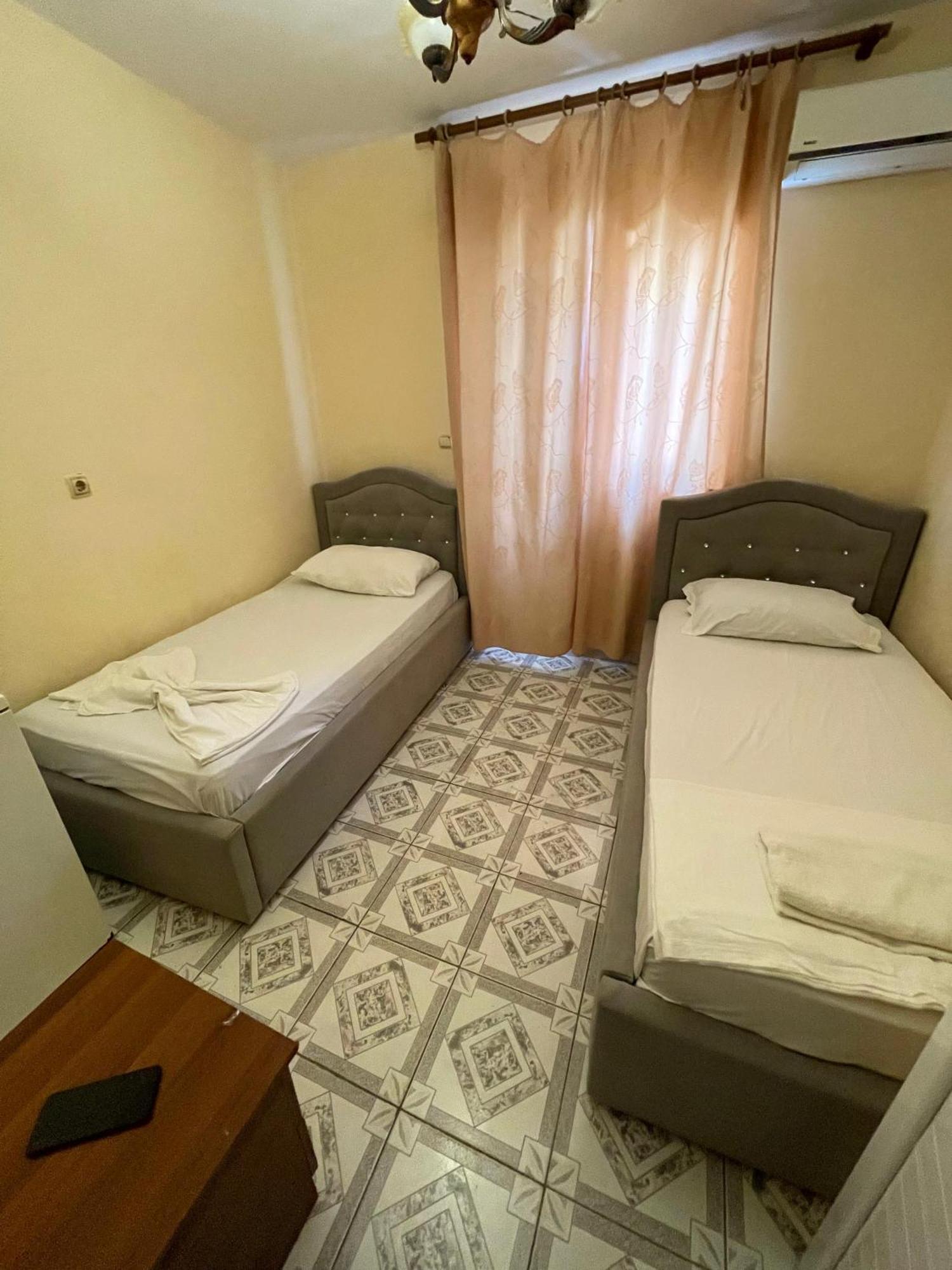 Hotel Gjika Sarande Exterior photo