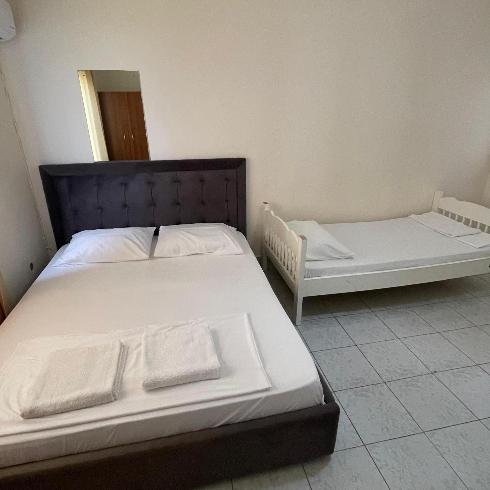 Hotel Gjika Sarande Exterior photo
